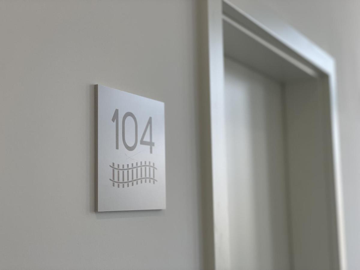 Hotel-Am-Bahnhof Stuttgart-Ditzingen Extérieur photo