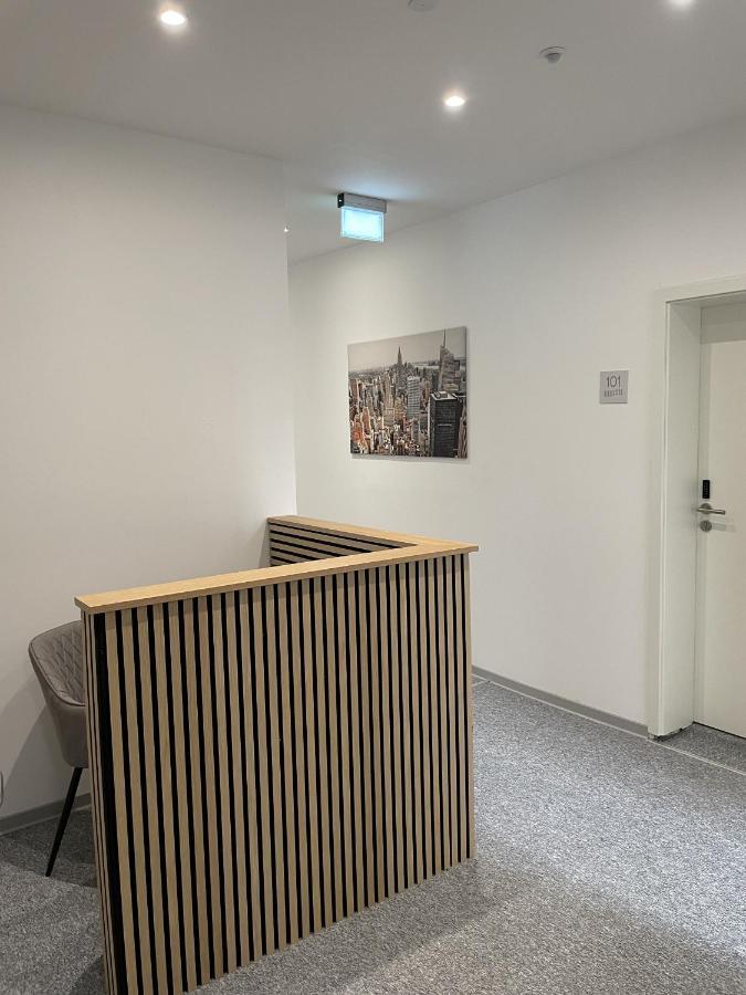 Hotel-Am-Bahnhof Stuttgart-Ditzingen Extérieur photo